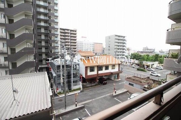 岡山駅 徒歩15分 8階の物件内観写真